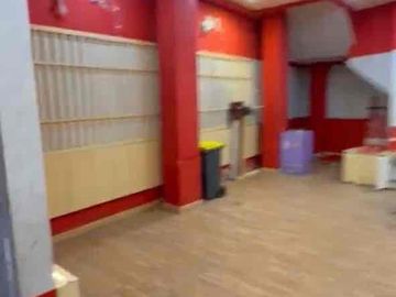 DISEWAKAN RUKO LUAS DAN LEBAR Ruko di margonda raya

* Dimensi LxP : 10 x 14-13
* Luas bangunan  : 
* Berapa lantai  : 3 1/5 
* Kamar tidur    :  -
* Kamar mandi : 3
* Llstrik            : 33.000
* Pdam /sumur : SUMUR
* SHM / HGB    : SHM
* Hadap          : 
* Alamat lengkap :Jl. Margonda Pondok Cina, Kecamatan Beji, Kota Depok, Jawa 
* Ruko/rumah/gudang : Ruko
* Pemilik : Sendiri
* Harga     : 390.000.000 (nego)/Tahun