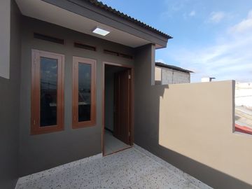 Rumah Tingkat Harga Hemat Kemana2 Dekat