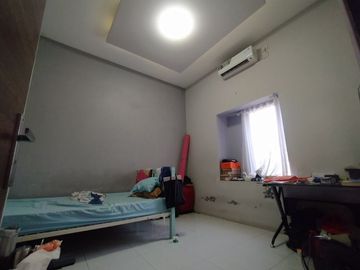 RUMAH 2 LT DI KAVLING UI TIMUR TANAH BARU DEPOK DEKAT TOL KUKUSAN & STASIUN DEPOK