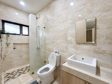 Rumah 2lt 10x20 200meter type 4KT Cluster Cassia JGC Jakarta Garden City