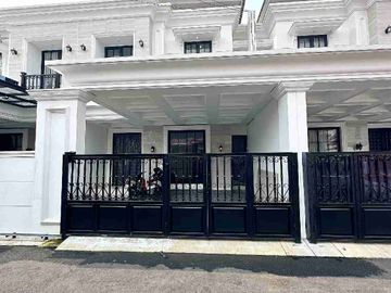 rumah 2 lantai Cibubur Ciracas dekat jl lapangan tembak