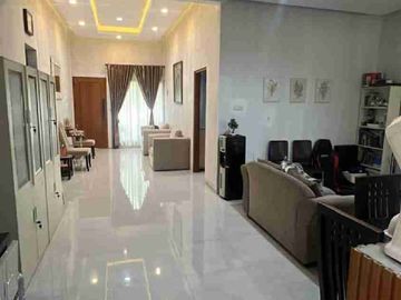 Jual Rumah Murah SHM Siap Huni Dekat Pasar Modern BSD Nusaloka, Fl