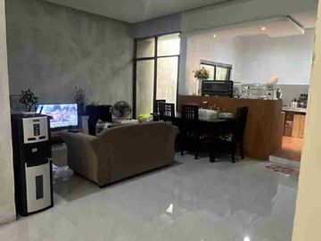 Jual Rumah Murah SHM Siap Huni Dekat Pasar Modern BSD Nusaloka, Fl