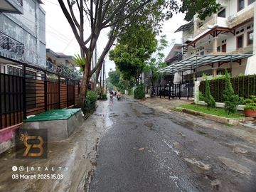 RUMAH KOST SUPER NYAMAN DI CISITU DAGO COBLONG BANDUNG Hanya 6 Menit ke Kampus ITB