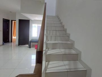 Jual Cepat Rumah di Cluster Palm Spring, dengan Harga yang Kompetitif, Jakarta Timur. 037