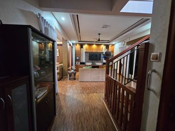 Dijual Rumah Mewah Resort Style LT 700m² di Tambun Selatan, Ada Lapangan Olahraga & Fully Furnished - SHM