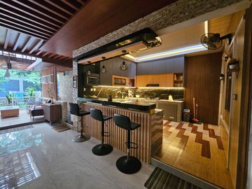 Dijual Rumah Mewah Resort Style LT 700m² di Tambun Selatan, Ada Lapangan Olahraga & Fully Furnished - SHM