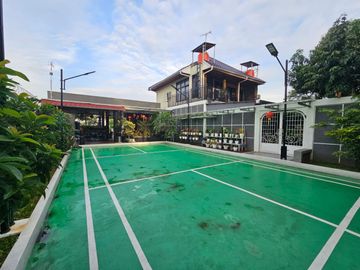 Dijual Rumah Mewah Resort Style LT 700m² di Tambun Selatan, Ada Lapangan Olahraga & Fully Furnished - SHM