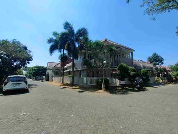 Rumah Permata Jingga Boulevard Suhat Kota Malang