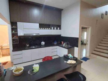 Rumah Permata Jingga Boulevard Suhat Kota Malang