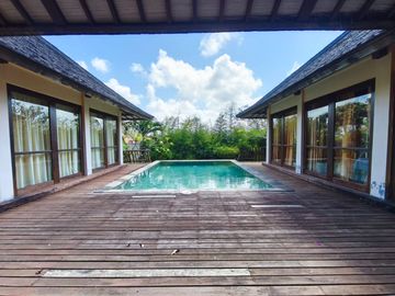 Dijual Villa View Laut Halaman Luas One Gate System di Goa Gong , Jimbaran.