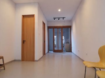 dijual rumah mewah 2 lantai jatimekar kodau - tinggal bawa koper