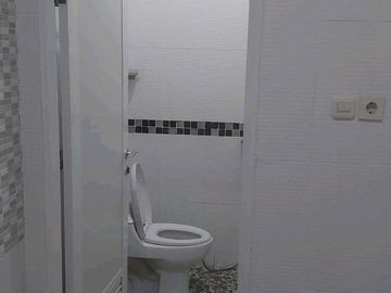 Dijual Rumah Palm Spring Regency Full Furnish Jambangan Surabaya       IME.A152