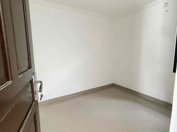 sisa 3 unit Rumah cluster 2 lantai mezzanie murah di lokasi strategis Pamulang, Kota Tangerang selatan