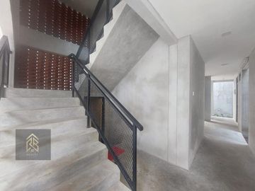 RUMAH KOST SUPER NYAMAN DI CISITU DAGO COBLONG BANDUNG Hanya 6 Menit ke Kampus ITB
