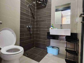 Dijual Cepat Rumah  fully furnished Summarecon Gading serpong DM93