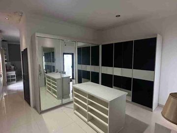 DIJUAL RUMAH MODERN 2 LANTAI DI PONDOK PERMAI, UTARA MIROTA GODEAN