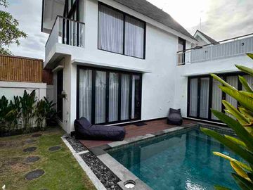 villa cantik fully furnished canngu badung