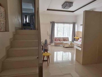 Rumah 3 lantai sunter rapih siap huni bagus strategis