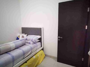 Dijual cepat Rumah Full Furnish 2 lantai di cluster Wisteria Metland Ujung Menteng Cakung Jaktim