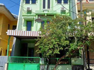 Dijual Cepat Rumah Kos Kosan Aktif Di Raya Panjang Jiwo Permai. Lokasi Strategis