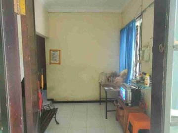 Dijual Cepat Rumah Kos Kosan Aktif Di Raya Panjang Jiwo Permai. Lokasi Strategis