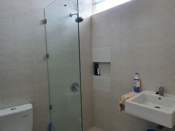 Rumah 2 lantai Northwest hill Full Furnished