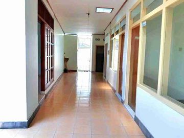 Rumah Hook Tengah Kota