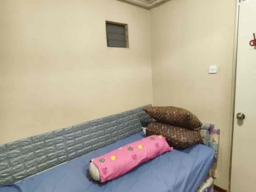 Disewakan Apartemen Gading Nias Emerald Lantai.7 View Kolam Renang