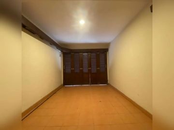 Dijual Rumah 2.5 Lantai Full Furnished dlm Perumahan dekat Tugu Jogja Kota Yogyakarta