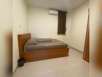 Dijual Rumah 2.5 Lantai Full Furnished dlm Perumahan dekat Tugu Jogja Kota Yogyakarta