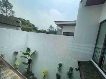 FOR RENT / SEWA Barang Langka Rumah DE PARK DE NAARA. Bsd