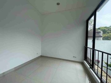 FOR RENT / SEWA Barang Langka Rumah DE PARK DE NAARA. Bsd