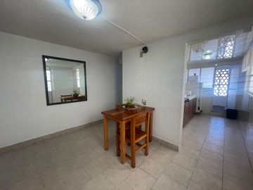 DEPARTAMENTO AMUEBLADO EN RENTA EN TOLUCA DE 2 RCEMARAS CERCA DEL TREN SIN ESTACIONAMIENTO