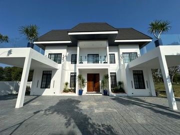 5-Bedroom Single-Family House in Southwoods Carmona, Cavite