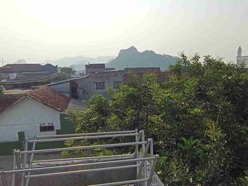 Di jual Rumah Dan Glosir Bonus isinya Dan Konsumen, pegawai