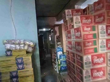 Di jual Rumah Dan Glosir Bonus isinya Dan Konsumen, pegawai
