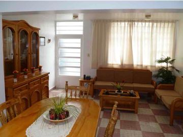 CASA AMUEBLADA EN RENTA EN TOLUCA DE 3 RECAMARAS, CERCA DEL CENTRO, FACTURABLE