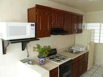 CASA AMUEBLADA EN RENTA EN TOLUCA DE 3 RECAMARAS, CERCA DEL CENTRO, FACTURABLE
