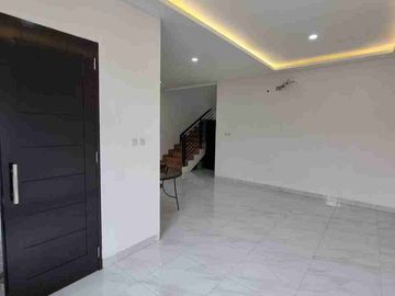 Dijual Rumah Baru 2 Lantai di Pangkalan Jati dekat Tol dan MRT Fatmawati