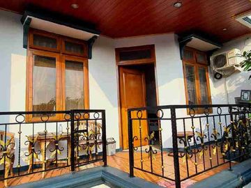 HOT LISTING Rumah 2 Lantai SHM 4 KT di Pamulang, Ciputat – Siap Huni, Harga 1 M Nego