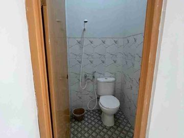 Lokasi pinggir jalan.. harga 200 an..
