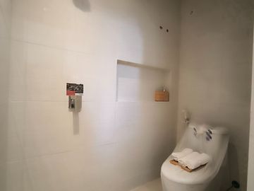 Rumah Baru Tanpa DP di Kebraon One Gate System Carport 2 Mobil Bonus Kanopi