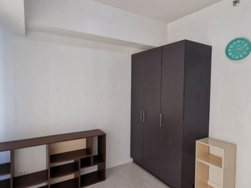 For Lease Fully Furnished 2BR Unit in Senta Tower