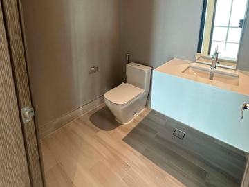 Unfurnished 3BR Unit For Lease In Park Central North Tower