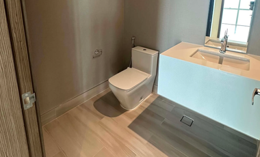 Unfurnished 3BR Unit For Lease In Park Central North Tower