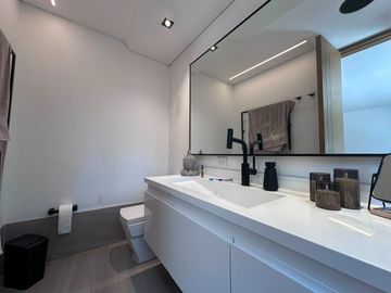 Apartamento en Venta en el Tesoro ,Poblado Medellín Antioquia