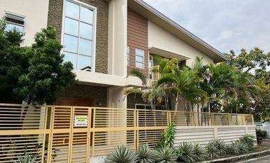 HOUSE FOR SALE/RENT IN VISTA VERDE BACOOR EXECUTIVE HOME