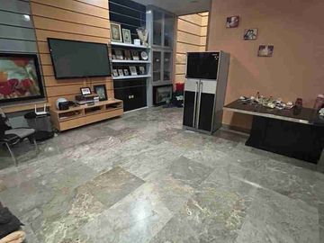 dijual rumah di cempaka putih bagus hadap selatan