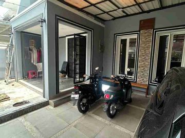 dijual rumah di cempaka putih bagus hadap selatan